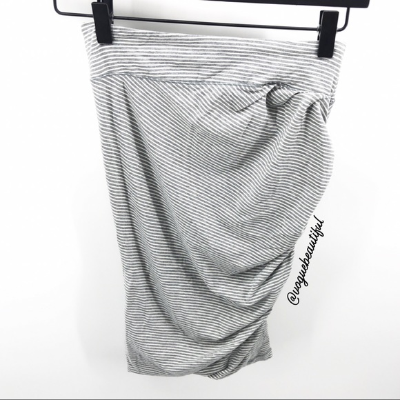 lululemon athletica Dresses & Skirts - Lululemon Athletica Anytime Skirt Stripe Gray